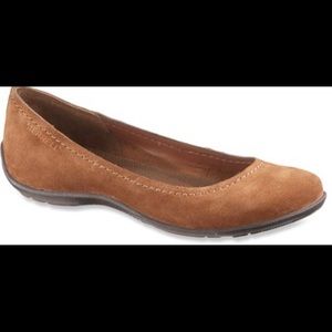 Merrell AVESSO Oak suede performance flats - Size 8